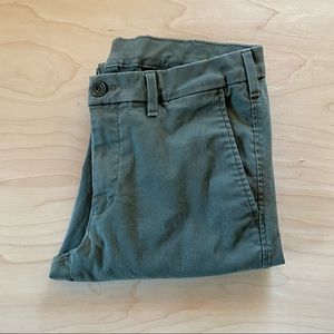 Uniqlo men’s stretch Chino 31x34 - Olive